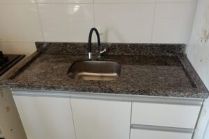 Granito cinza ocre itabira sa marmores e granitos 6